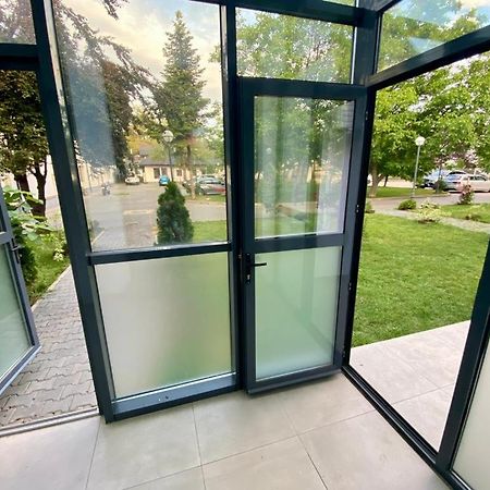 Zen House Apartment Бузау Екстериор снимка