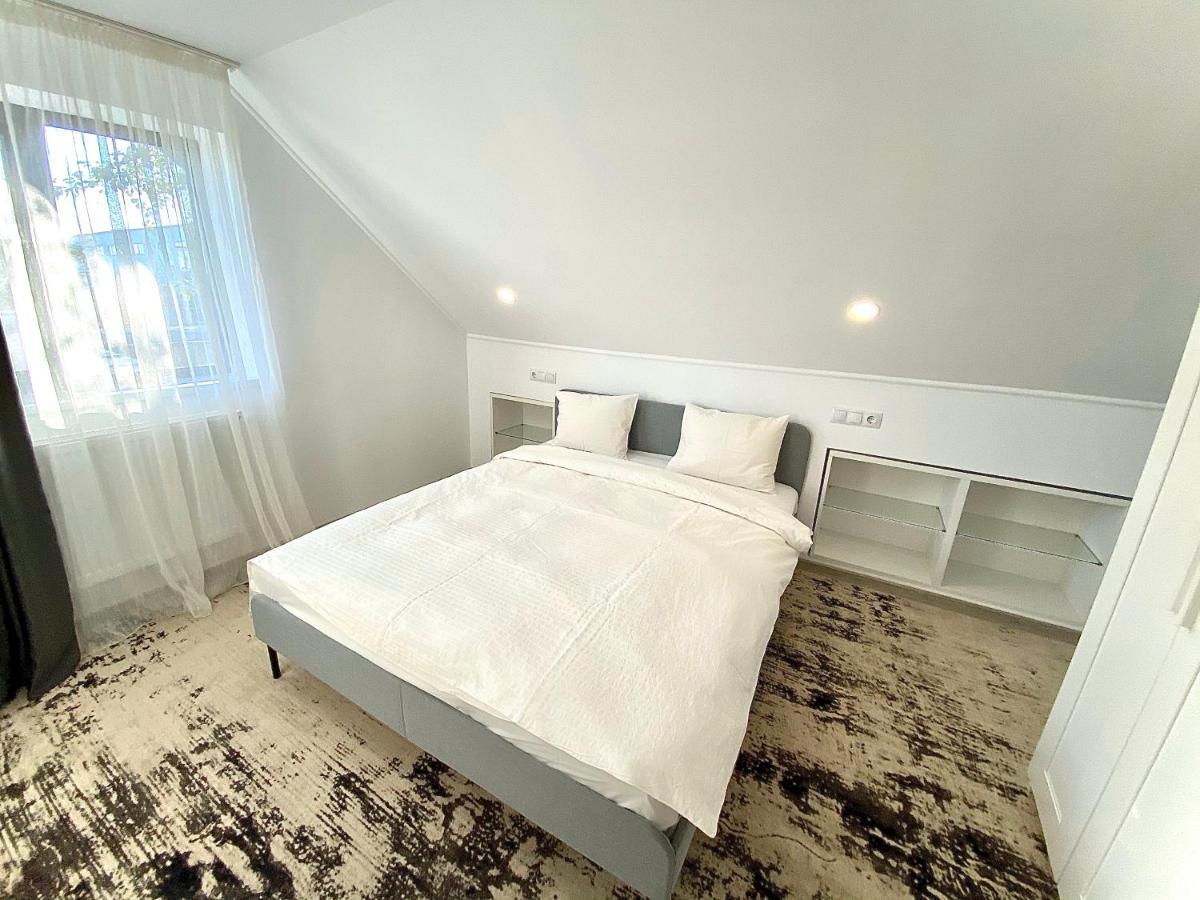 Zen House Apartment Бузау Екстериор снимка