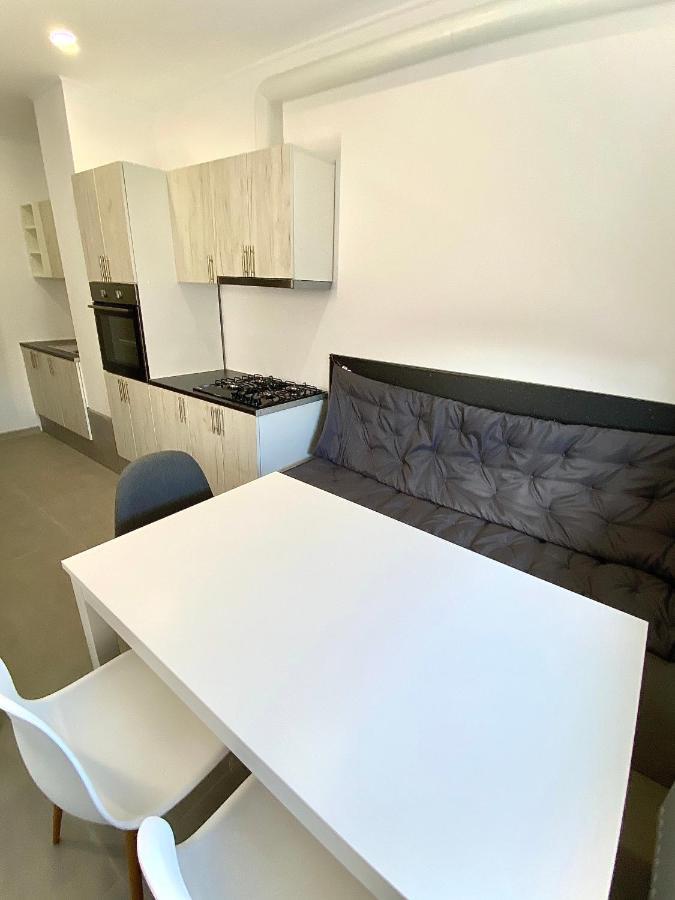 Zen House Apartment Бузау Екстериор снимка