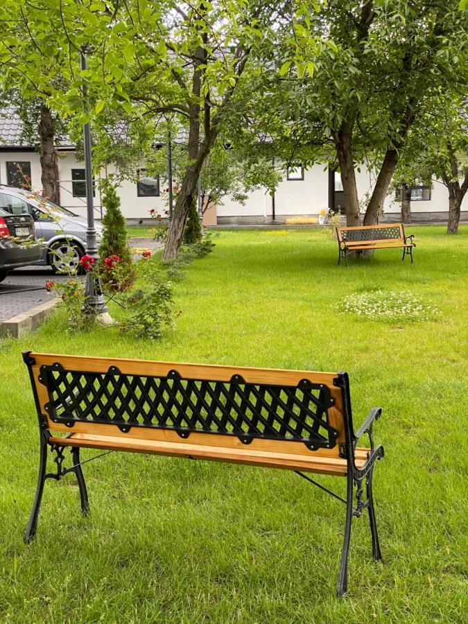 Zen House Apartment Бузау Екстериор снимка