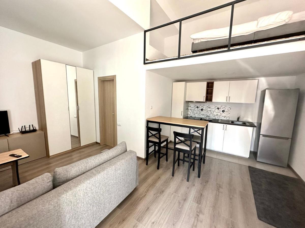 Zen House Apartment Бузау Екстериор снимка