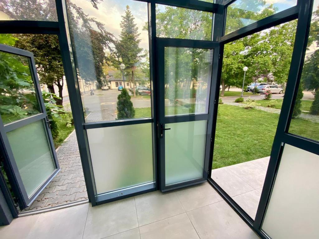 Zen House Apartment Бузау Екстериор снимка