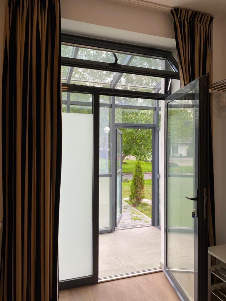 Zen House Apartment Бузау Екстериор снимка